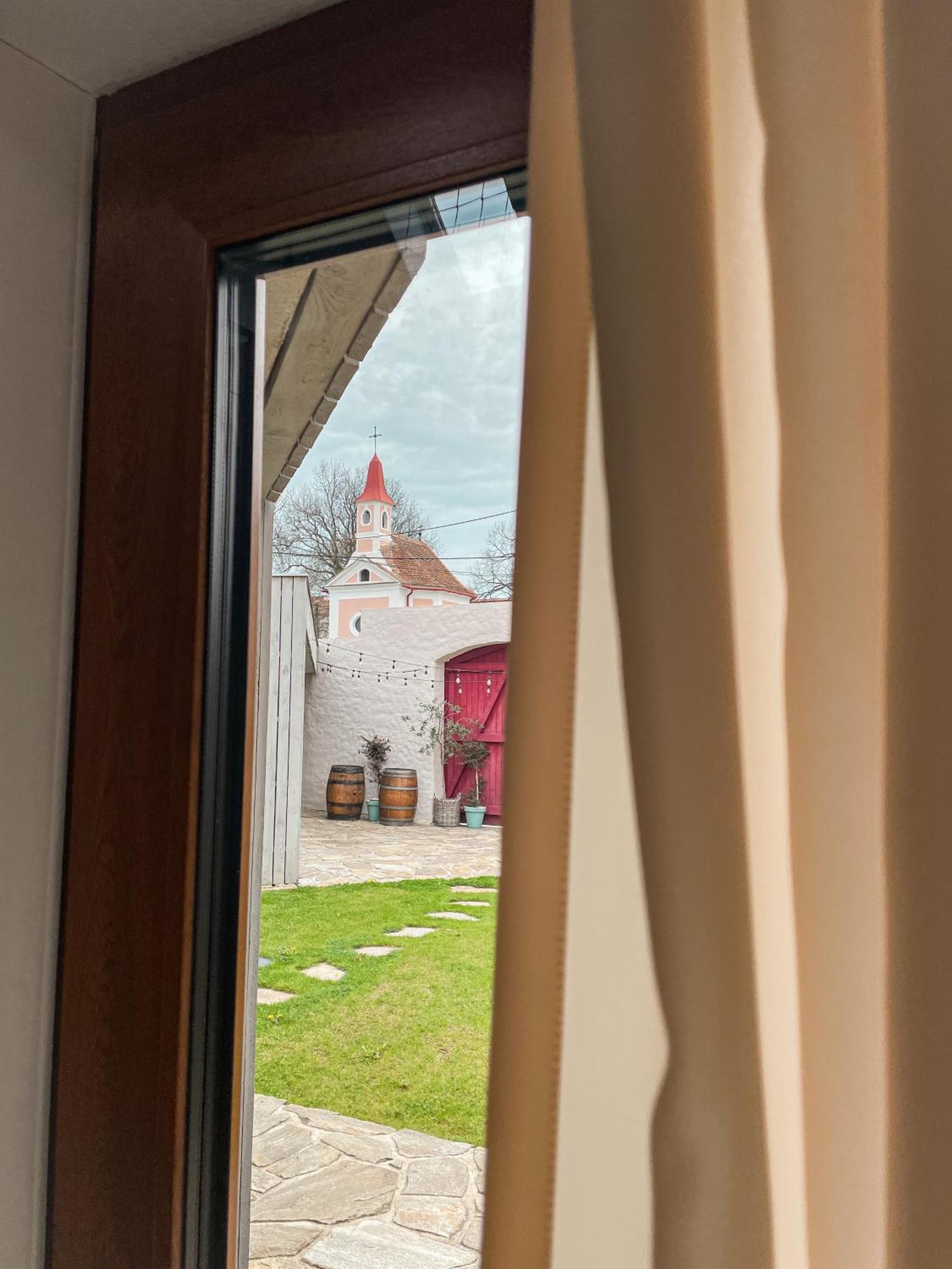 Penzion U Kaplicky Зноймо Экстерьер фото